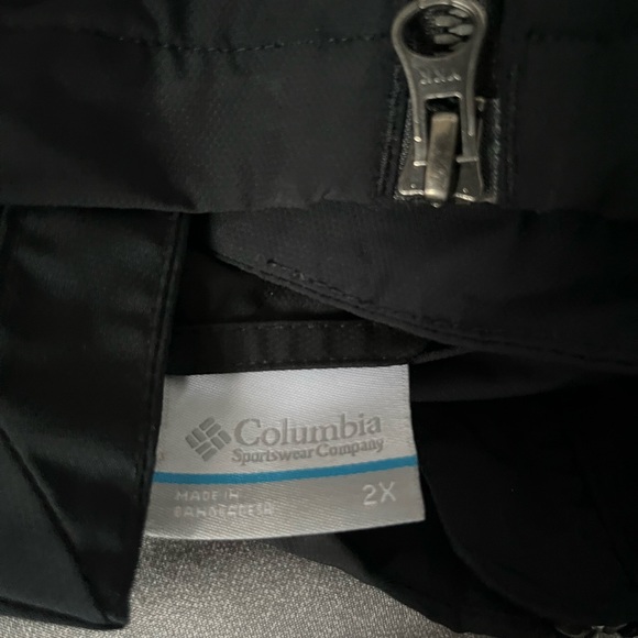Ladies Columbia Jacket - Picture 2 of 3